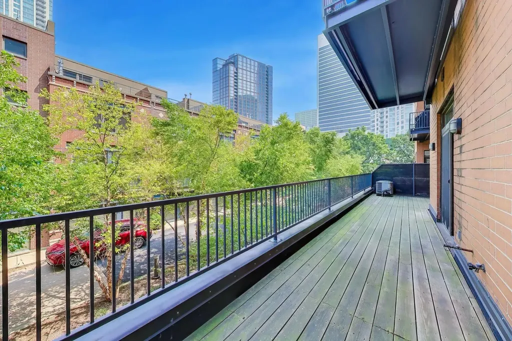 550 West Fulton Street Chicago IL 60661