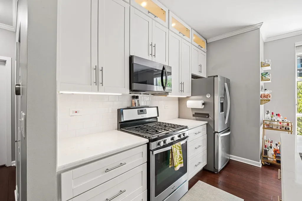 1808 South Michigan Avenue Chicago IL 60616