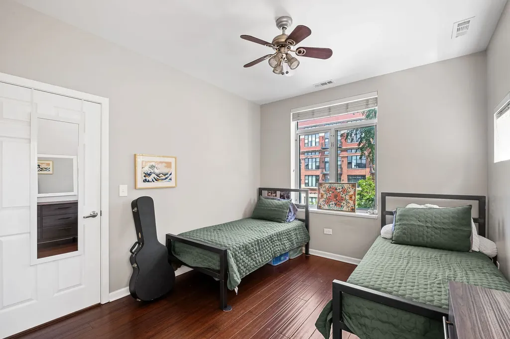 1808 South Michigan Avenue Chicago IL 60616