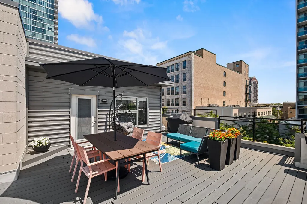 1808 South Michigan Avenue Chicago IL 60616