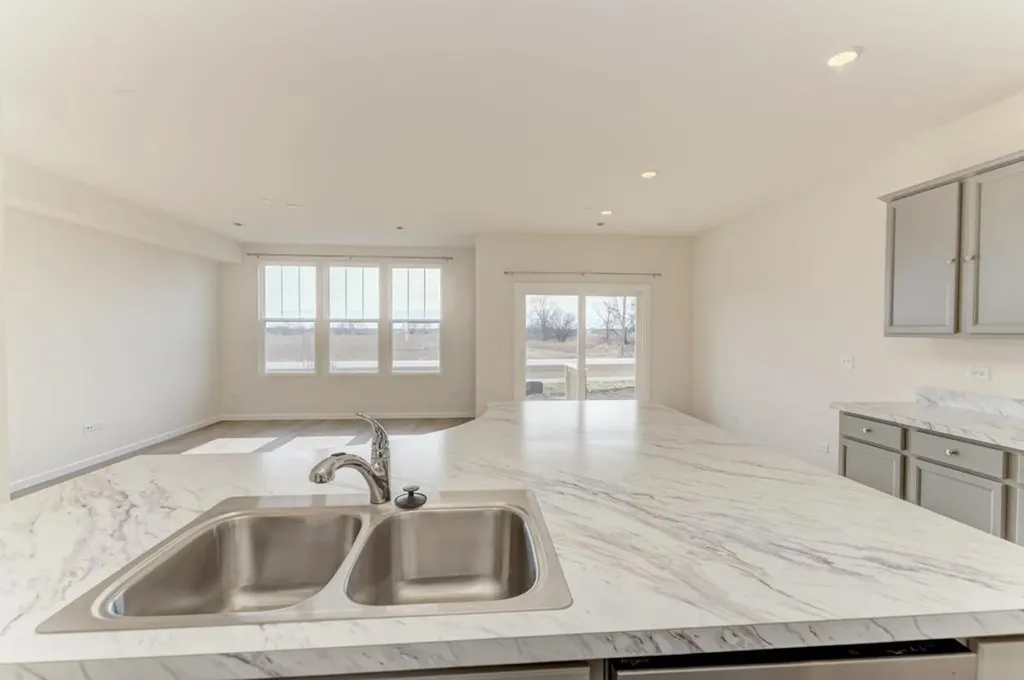 2235 Horseshoe Circle Naperville IL 60564