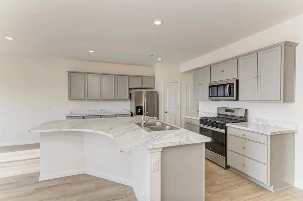 2235 Horseshoe Circle Naperville IL 60564