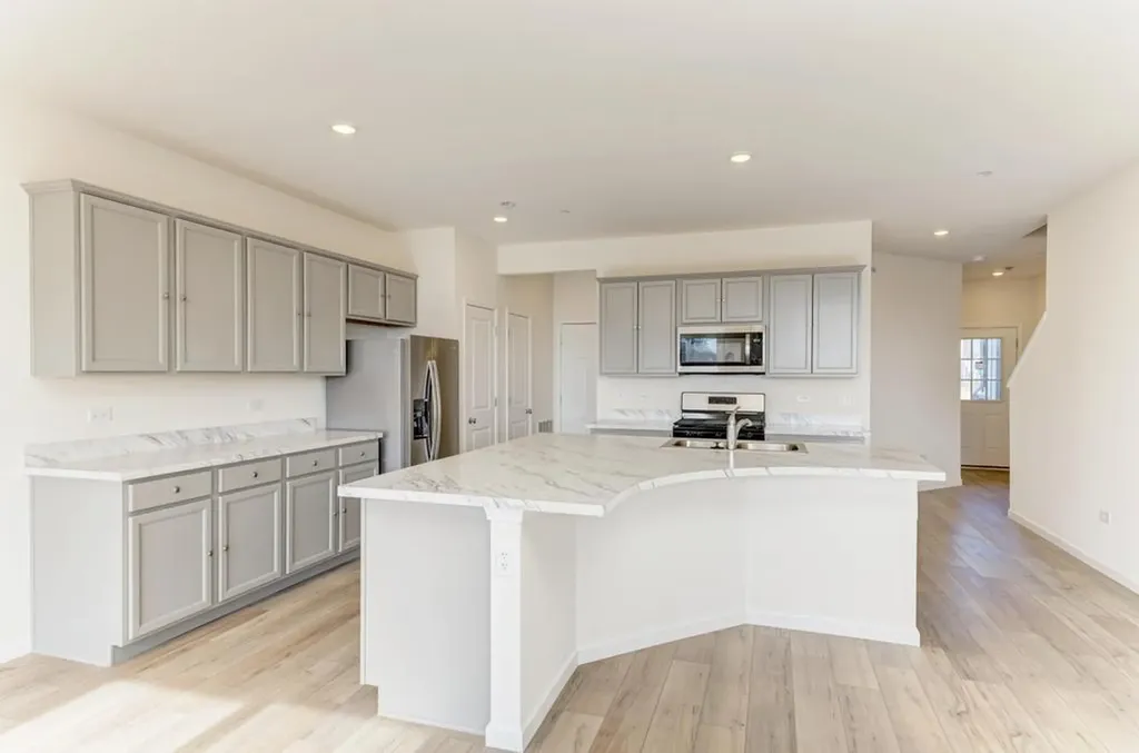 2235 Horseshoe Circle Naperville IL 60564