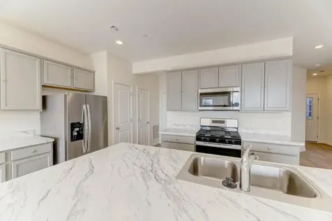 2235 Horseshoe Circle Naperville IL 60564
