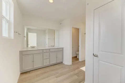 2235 Horseshoe Circle Naperville IL 60564