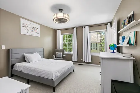 1559 Laurel Oaks Drive Streamwood IL 60107
