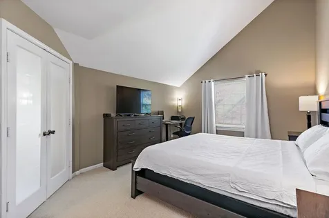 1559 Laurel Oaks Drive Streamwood IL 60107