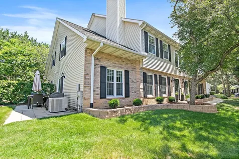 1559 Laurel Oaks Drive Streamwood IL 60107