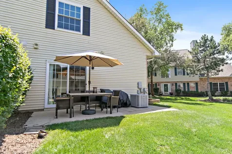 1559 Laurel Oaks Drive Streamwood IL 60107