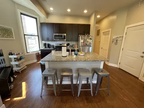 3502 North Sheffield Avenue Chicago IL 60657