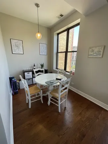 3502 North Sheffield Avenue Chicago IL 60657