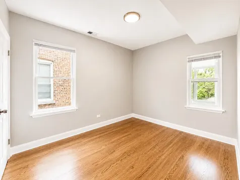 1747 North Luna Avenue Chicago IL 60639