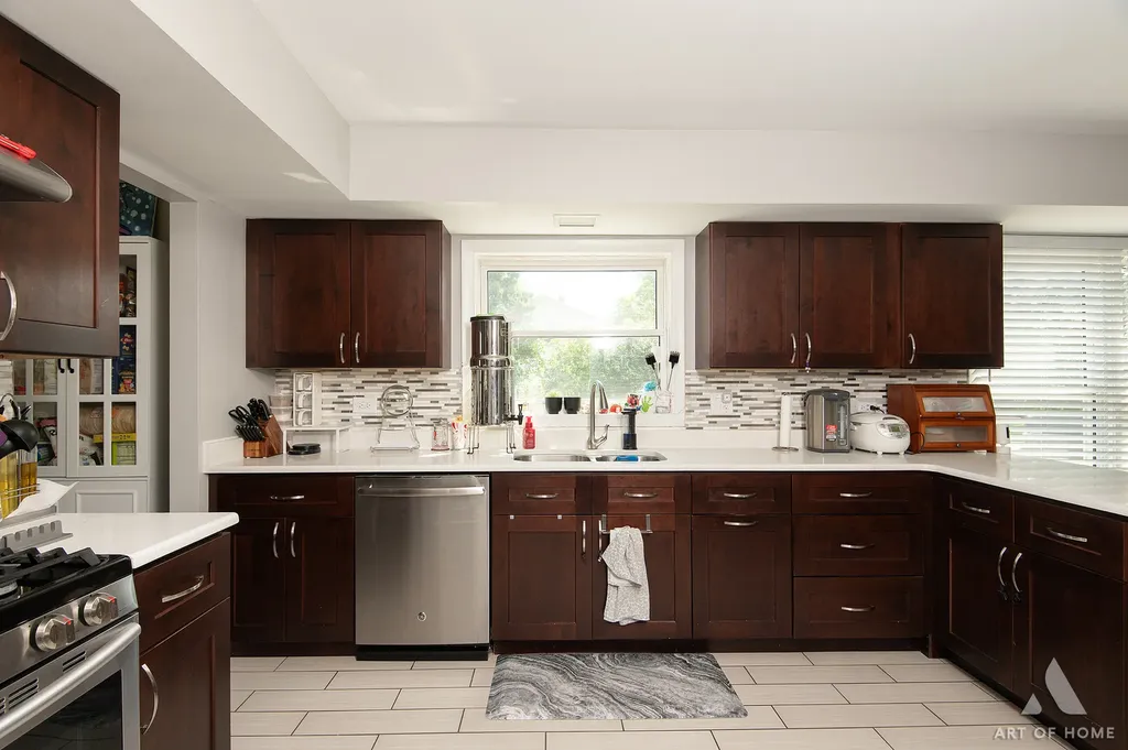 1415 Churchill Road Schaumburg IL 60195