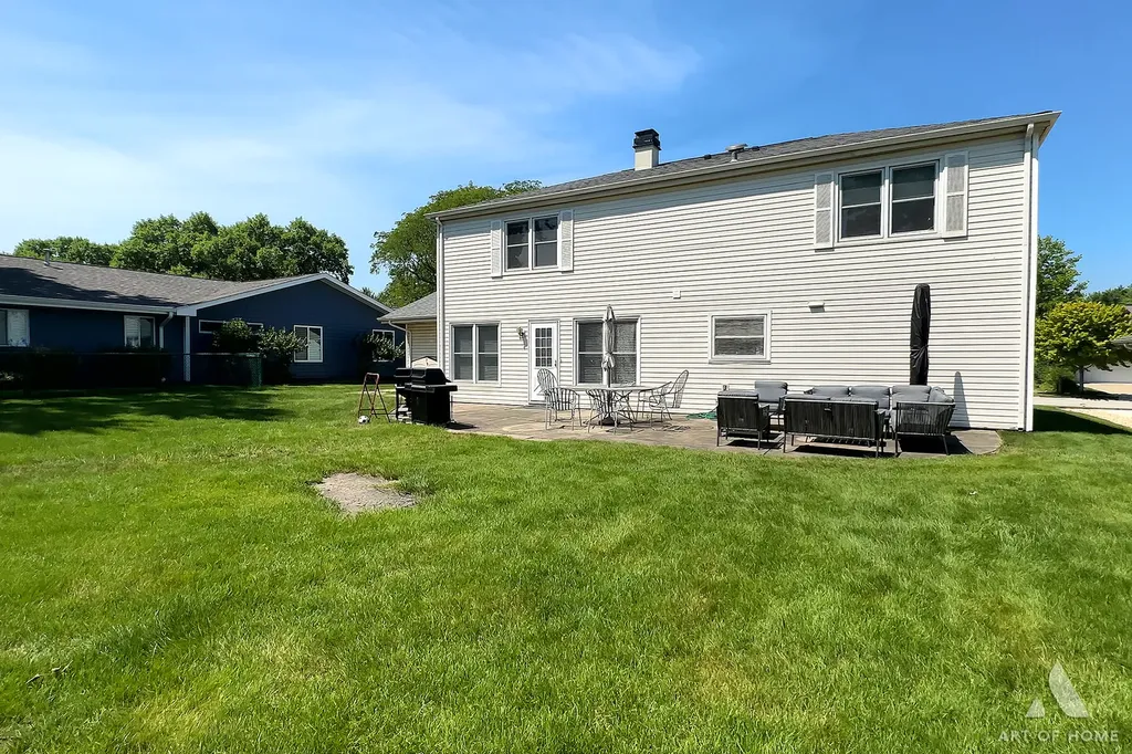 1415 Churchill Road Schaumburg IL 60195