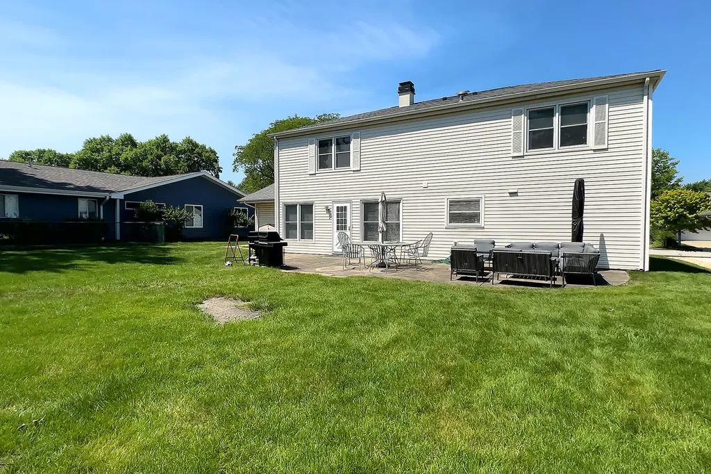 1415 Churchill Road Schaumburg IL 60195