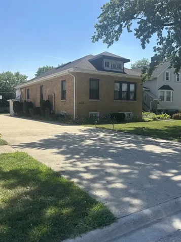4825 West Jarlath Street Lincolnwood IL 60712