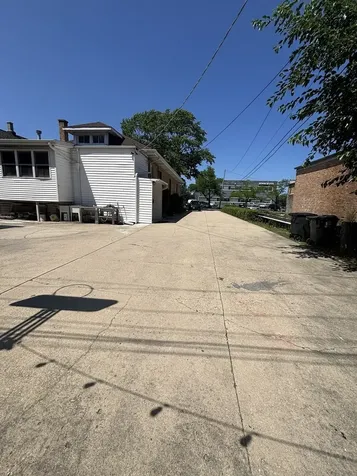 4825 West Jarlath Street Lincolnwood IL 60712