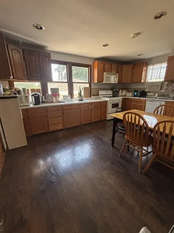 4825 West Jarlath Street Lincolnwood IL 60712