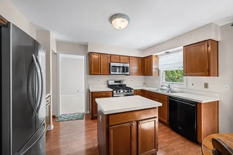 1449 Willow Tree Drive Crystal Lake IL 60014