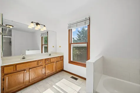 1449 Willow Tree Drive Crystal Lake IL 60014