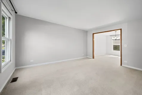 1449 Willow Tree Drive Crystal Lake IL 60014