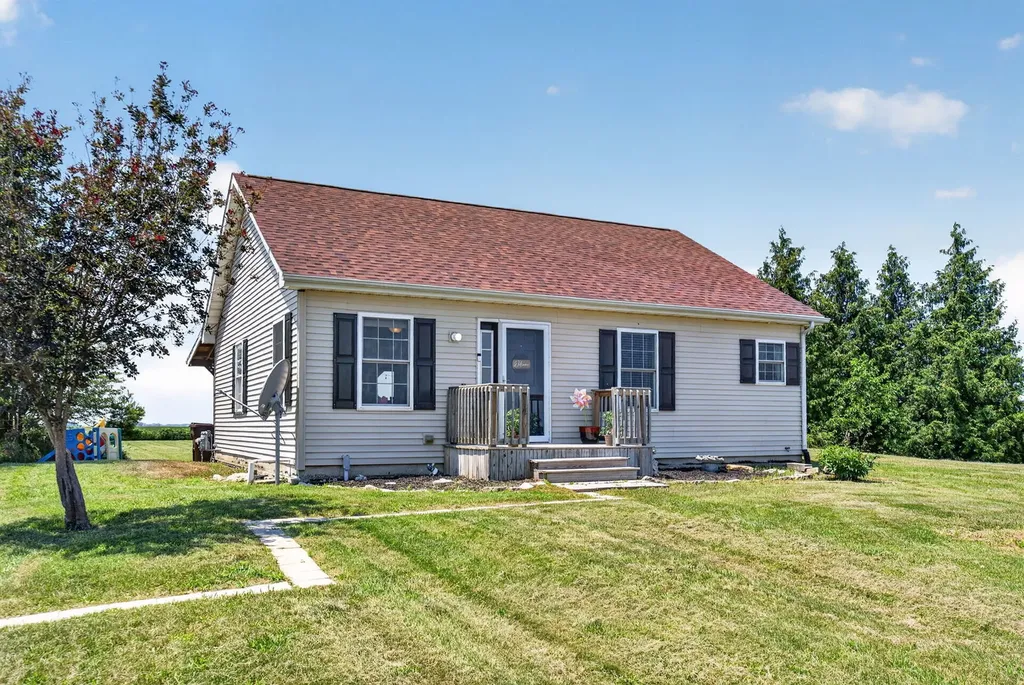 1334 South 16000w Road Reddick IL 60961
