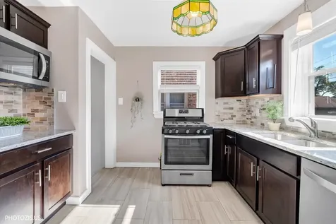 148 Linden Avenue Bellwood IL 60104