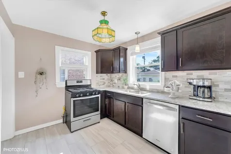 148 Linden Avenue Bellwood IL 60104