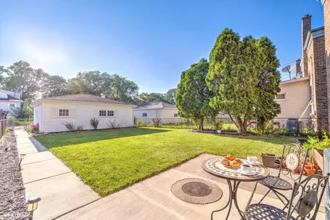 148 Linden Avenue Bellwood IL 60104
