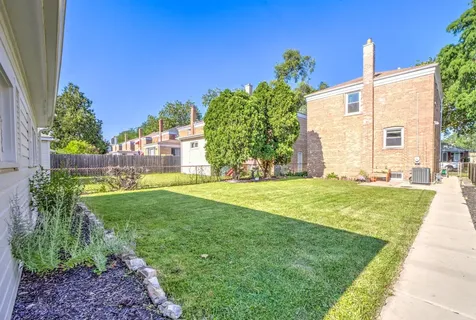 148 Linden Avenue Bellwood IL 60104