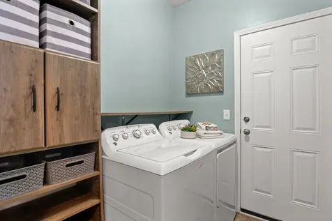649 Elizabeth Street Elburn IL 60119