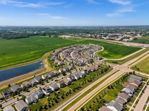 649 Elizabeth Street Elburn IL 60119