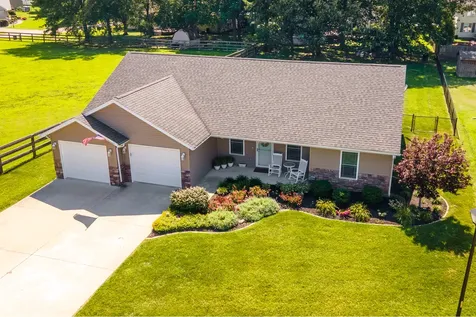 1404 Dew Drop Drive Marion IL 62959