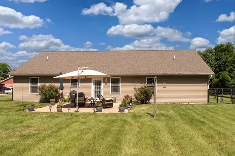 1404 Dew Drop Drive Marion IL 62959
