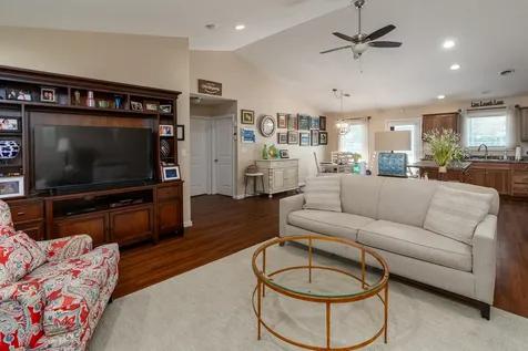 1404 Dew Drop Drive Marion IL 62959