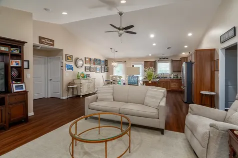1404 Dew Drop Drive Marion IL 62959