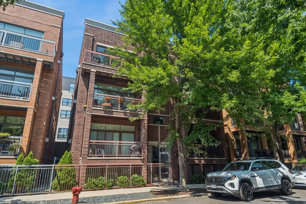 1424 West Fillmore Street Chicago IL 60607