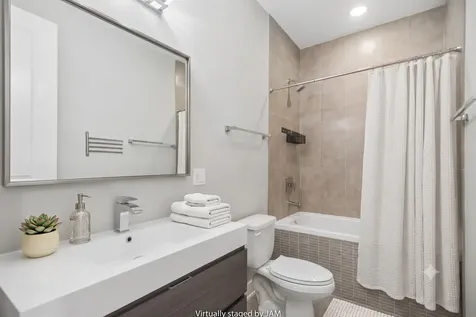 1424 West Fillmore Street Chicago IL 60607