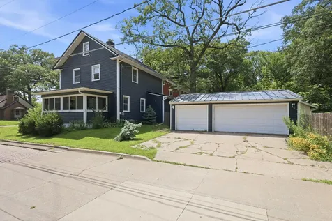4533 13TH Avenue Rock Island IL 61201