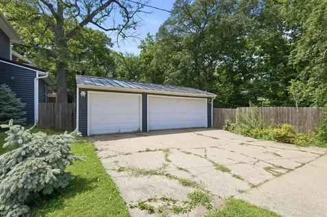4533 13TH Avenue Rock Island IL 61201