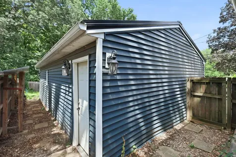 4533 13TH Avenue Rock Island IL 61201