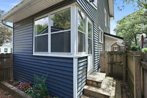 4533 13TH Avenue Rock Island IL 61201