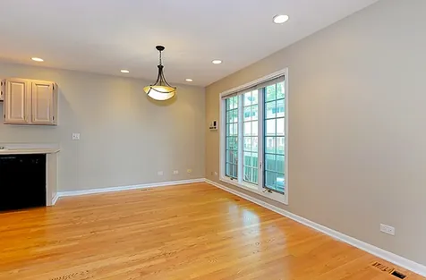 3121 Lake Avenue Wilmette IL 60091