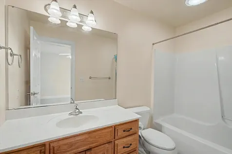 1808 Vale Street Champaign IL 61822