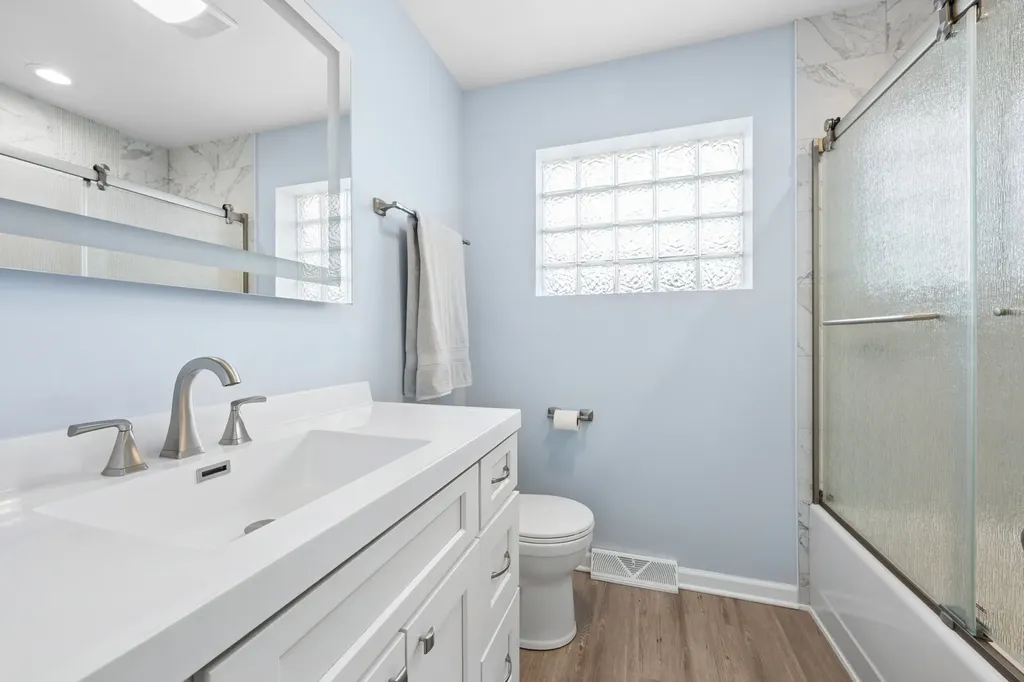 5626 North Kerbs Avenue Chicago IL 60646