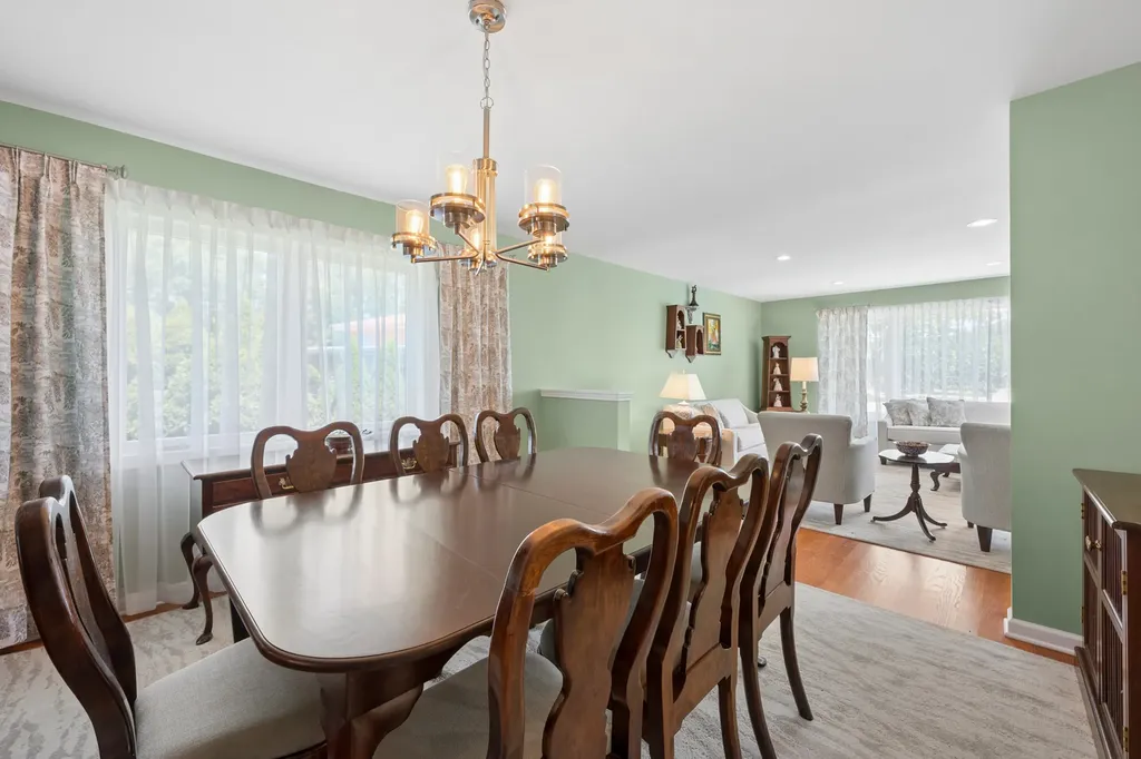 5626 North Kerbs Avenue Chicago IL 60646