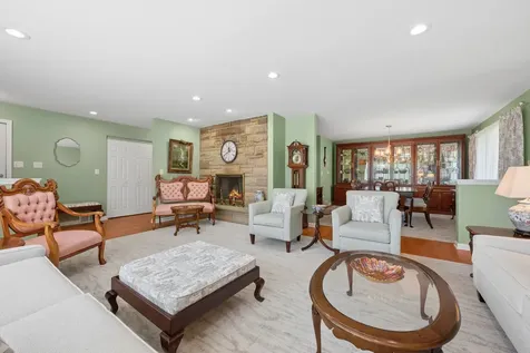 5626 North Kerbs Avenue Chicago IL 60646