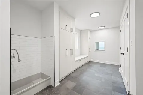 22 Lakeview Terrace Highland Park IL 60035