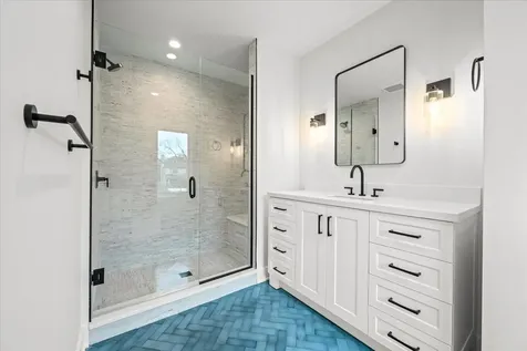 22 Lakeview Terrace Highland Park IL 60035