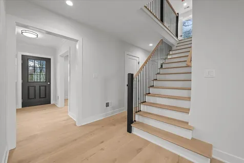 22 Lakeview Terrace Highland Park IL 60035